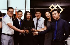 有一系列的售前、售中、售后的完美服